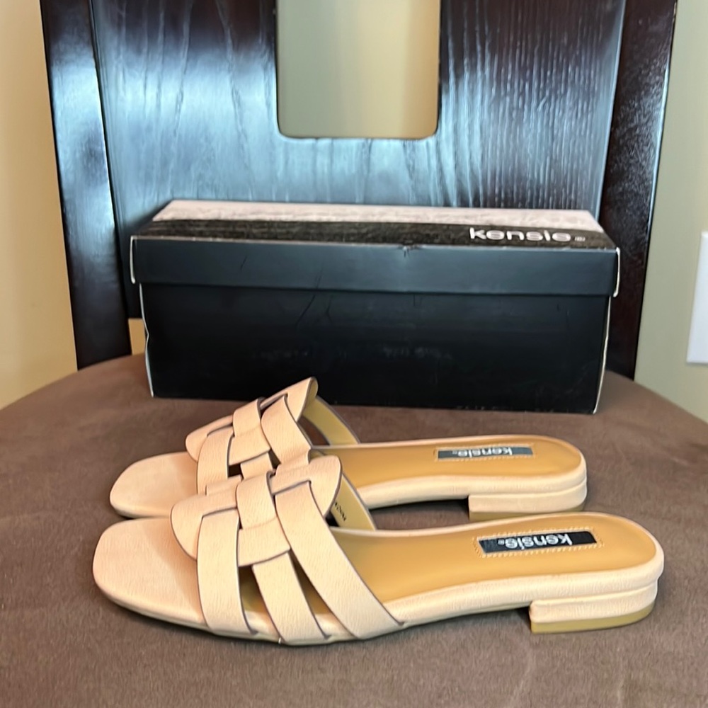 Kensie Sandals